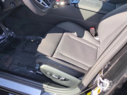 BMW M5 Base (A8) Sedan 2026
