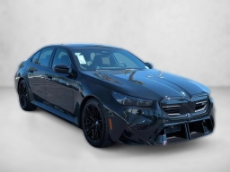 BMW M5 Base (A8) Sedan 2026