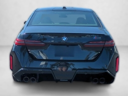 BMW M5 Base (A8) Sedan 2026