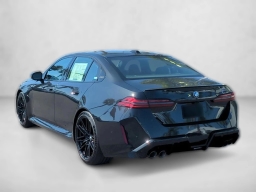 BMW M5 Base (A8) Sedan 2026