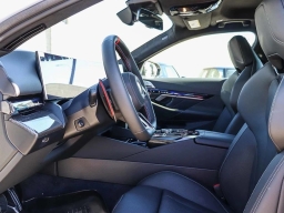 BMW M5 Base (A8) Sedan 2026