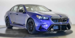 BMW M5 Base (A8) Sedan 2026