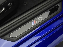 BMW M5 Base (A8) Sedan 2026