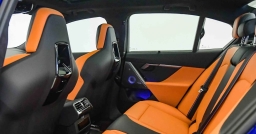 BMW M5 Base (A8) Sedan 2026