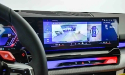 BMW M5 Base (A8) Sedan 2026
