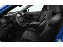 BMW M5 Base (A8) Sedan 2026