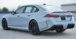 BMW M5 Base (A8) Sedan 2026