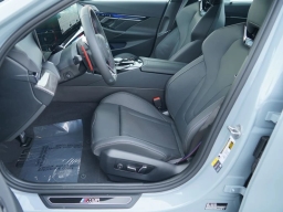 BMW M5 Base (A8) Sedan 2026