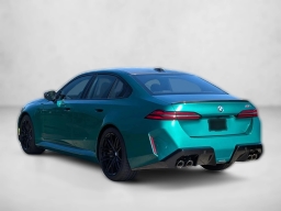 BMW M5 Base (A8) Sedan 2026