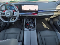 BMW M5 Base (A8) Sedan 2026