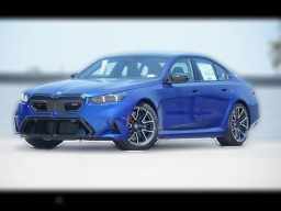 BMW M5 Base (A8) Sedan 2026