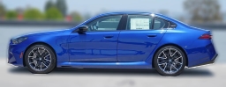 BMW M5 Base (A8) Sedan 2026