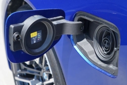 BMW M5 Base (A8) Sedan 2026
