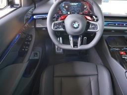 BMW M5 Base (A8) Sedan 2026