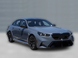 BMW M5 Base (A8) Sedan 2026