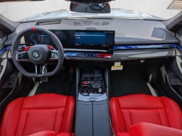 BMW M5 Base (A8) Touring 2026