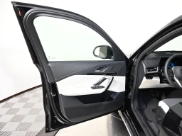 BMW X1 xDrive28i Sports Activity Vehicle 2026
