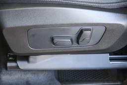 BMW X1 xDrive28i Sports Activity Vehicle 2026
