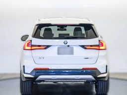 BMW X1 xDrive28i Sports Activity Vehicle 2026