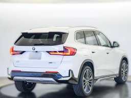 BMW X1 xDrive28i Sports Activity Vehicle 2026