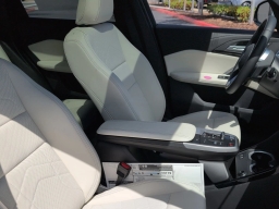 BMW X1 xDrive28i Sports Activity Vehicle 2026