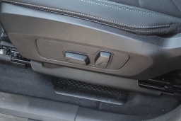 BMW X1 xDrive28i Sports Activity Vehicle 2026