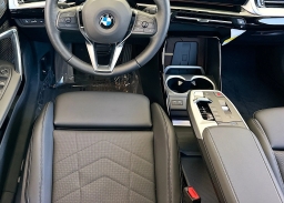 BMW X1 xDrive28i Sports Activity Vehicle 2026