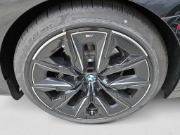 BMW i7 xDrive60 Sedan 2025