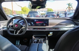 BMW i7 M70 Sedan 2026