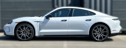 Porsche Taycan 4 AWD 2026