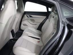 Porsche Taycan 4 AWD 2026