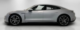 Porsche Taycan 4 AWD 2025