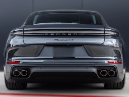Porsche Panamera 4 AWD 2026