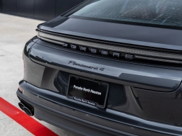 Porsche Panamera 4 AWD 2026