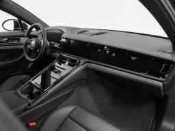 Porsche Panamera 4 AWD 2026