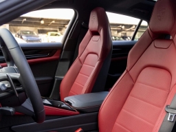 Porsche Panamera 4 AWD 2026