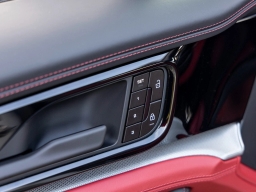 Porsche Panamera 4 AWD 2026
