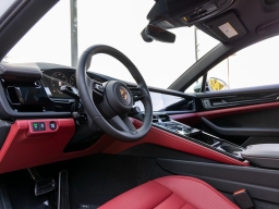 Porsche Panamera 4 AWD 2026