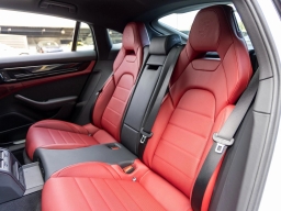 Porsche Panamera 4 AWD 2026
