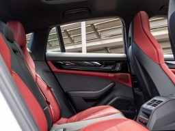 Porsche Panamera 4 AWD 2026