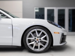 Porsche Panamera 4 AWD 2026