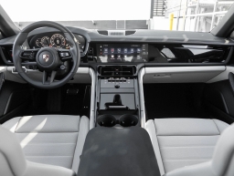 Porsche Panamera 4 AWD 2026