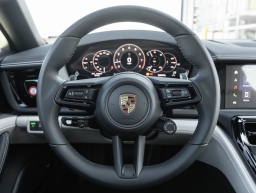 Porsche Panamera 4 AWD 2026
