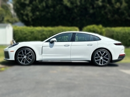 Porsche Panamera Base RWD 2026