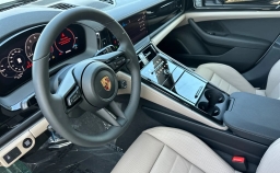 Porsche Panamera Base RWD 2026