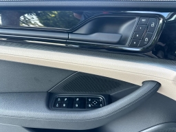 Porsche Panamera Base RWD 2026