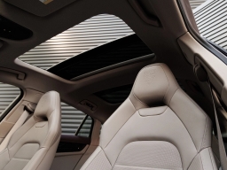 Porsche Panamera 4 AWD 2026