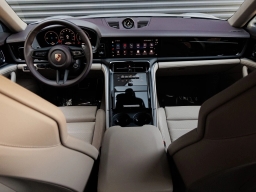 Porsche Panamera 4 AWD 2026