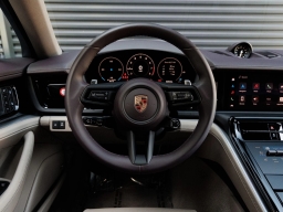 Porsche Panamera 4 AWD 2026