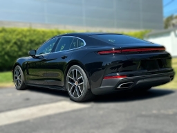Porsche Panamera Base RWD 2026
